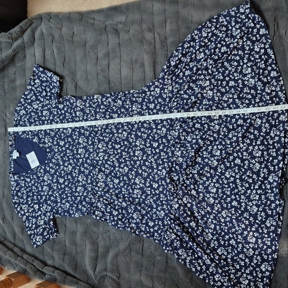J. Crew 100% Cotton Navy Floral V-Neck Tiered Midi Dress Size Large, New W Tags - Picture 8 of 12